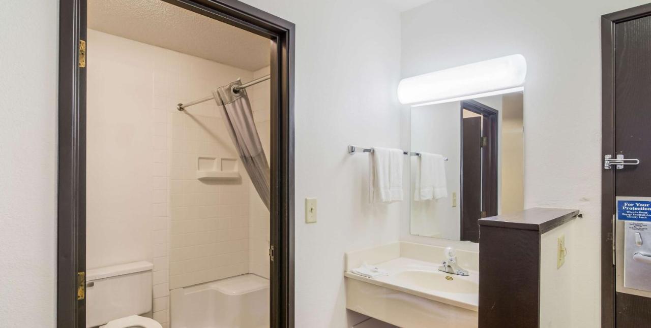 Motel 6-Fargo, Nd - South Dış mekan fotoğraf